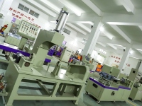 小型吹膜機的維護保養(yǎng)方法介紹